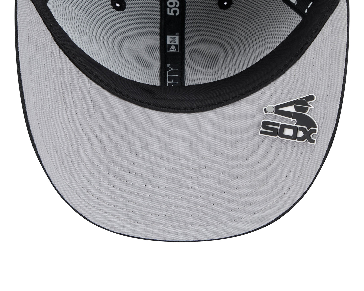 Chicago White Sox New Era Black 2025 Clubhouse Alternate 59FIFTY Low Profile Fitted Hat Official Team Hat Sports Fan Cap Official NFL Team Hat Football Fan Cap