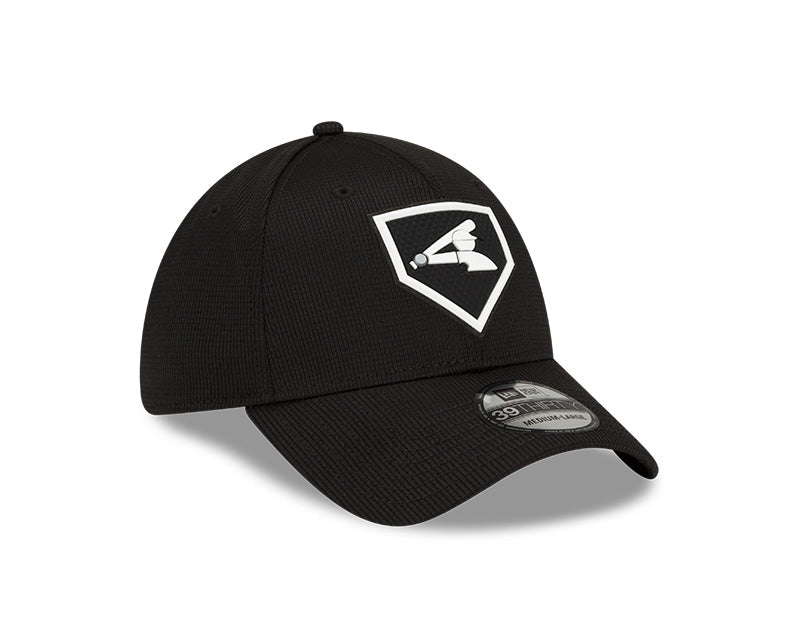 Men's Chicago White Sox New Era Black 2022 Clubhouse Black 39THIRTY Flex Hat Official Team Hat Sports Fan Cap Official NFL Team Hat Football Fan Cap