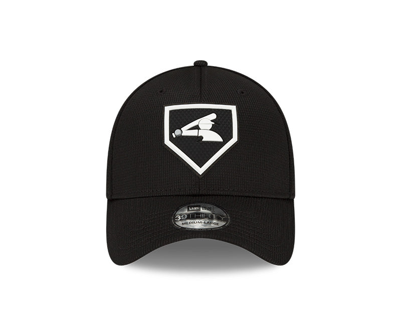 Men's Chicago White Sox New Era Black 2022 Clubhouse Black 39THIRTY Flex Hat Official Team Hat Sports Fan Cap Official NFL Team Hat Football Fan Cap
