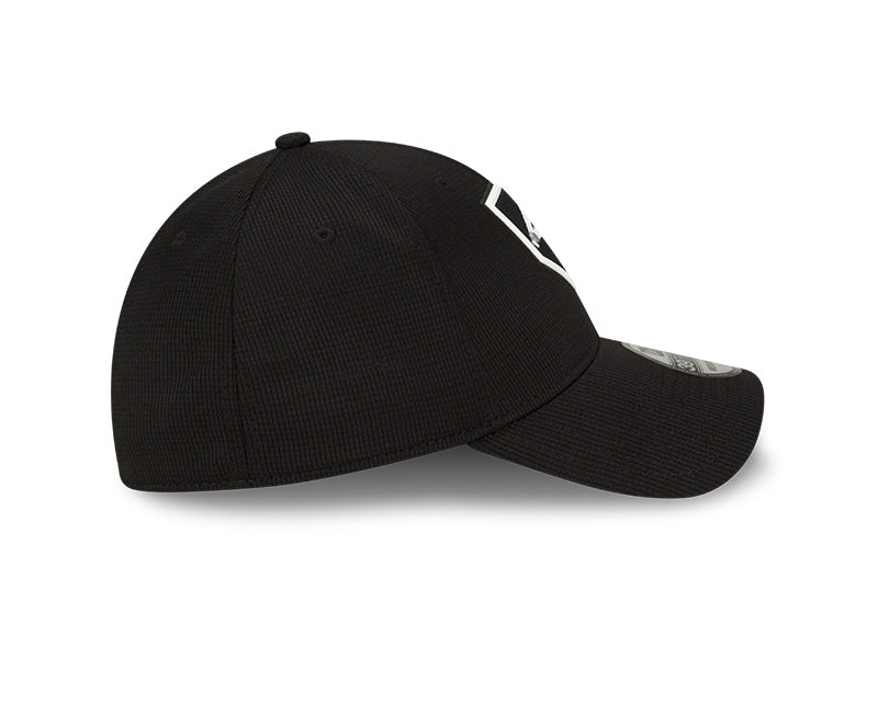 Men's Chicago White Sox New Era Black 2022 Clubhouse Black 39THIRTY Flex Hat Official Team Hat Sports Fan Cap Official NFL Team Hat Football Fan Cap