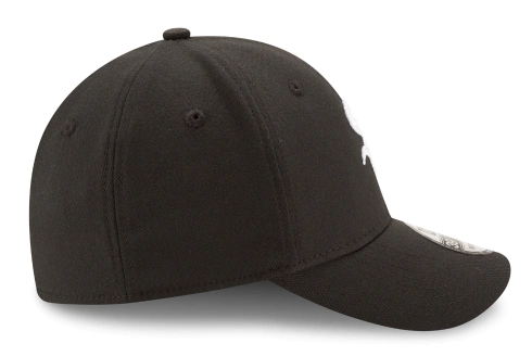 Junior Chicago White Sox New Era Black Team Classic 39THIRTY Flex Hat Official Team Hat Sports Fan Cap Official NFL Team Hat Football Fan Cap