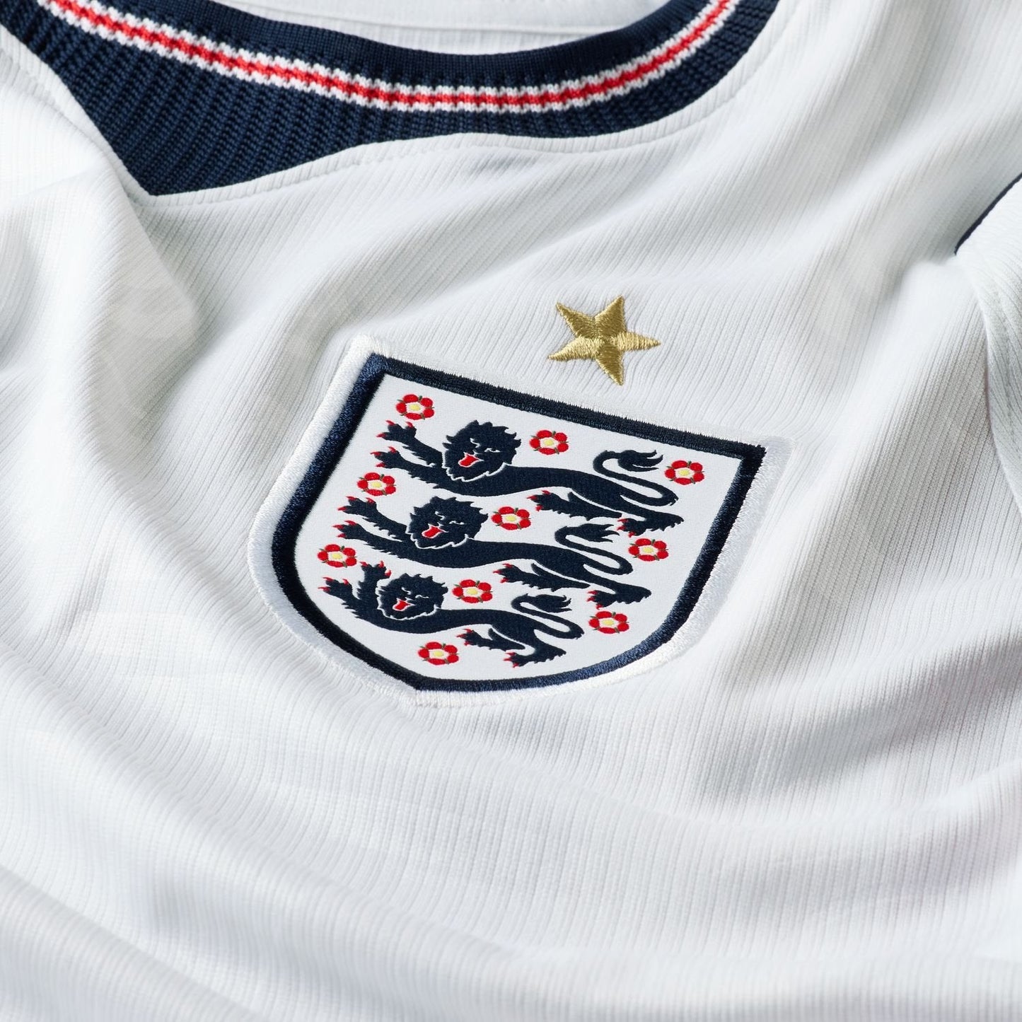 England 2026 Home Jersey - Men s Official Team Jersey Sports Fan Apparel