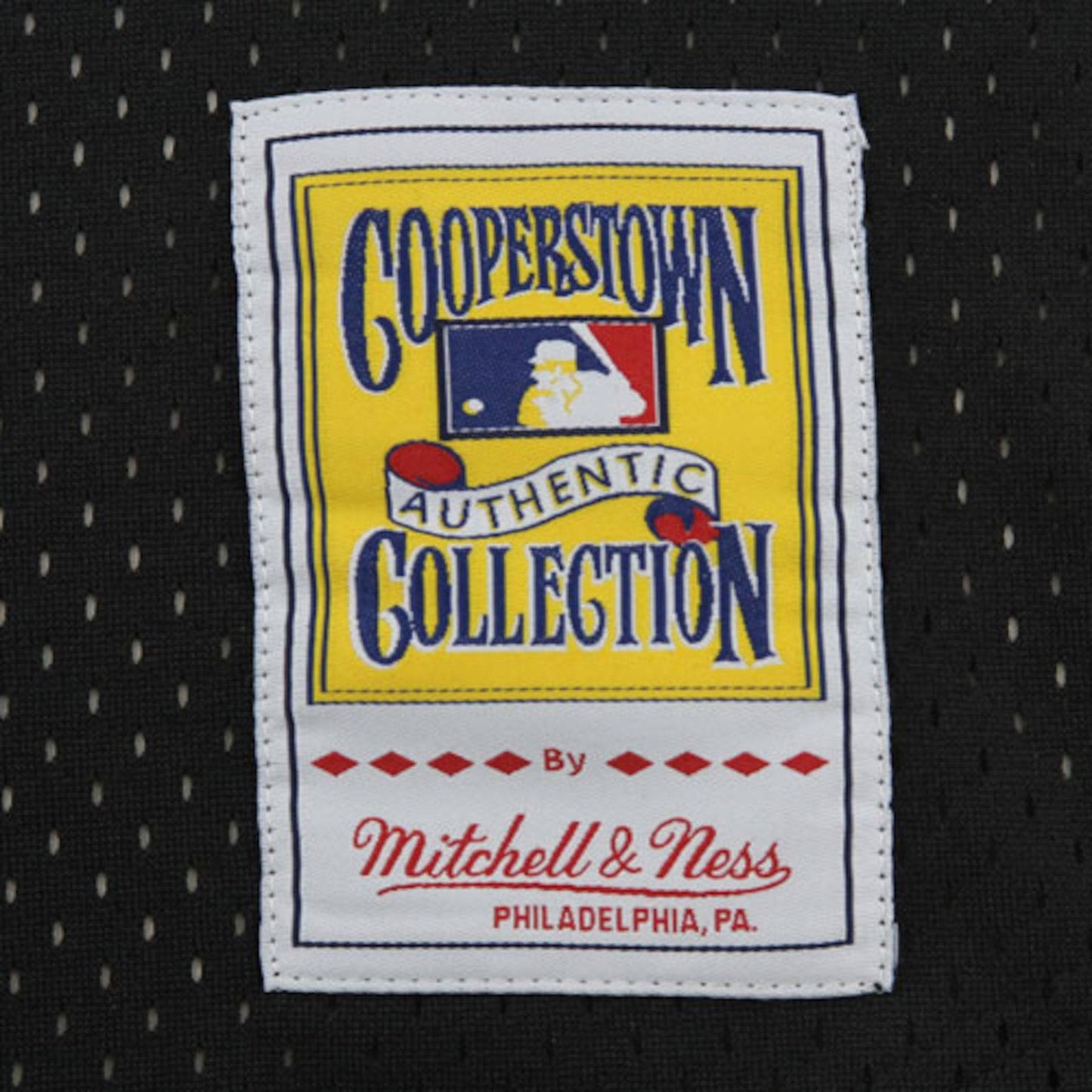 Men's Pittsburgh Pirates Willie Stargell Mitchell & Ness Black 1982 Authentic Cooperstown Collection Mesh Batting Practice Jersey Official Team Jersey Sports Fan Apparel Official NFL Team Jersey Football Fan Apparel